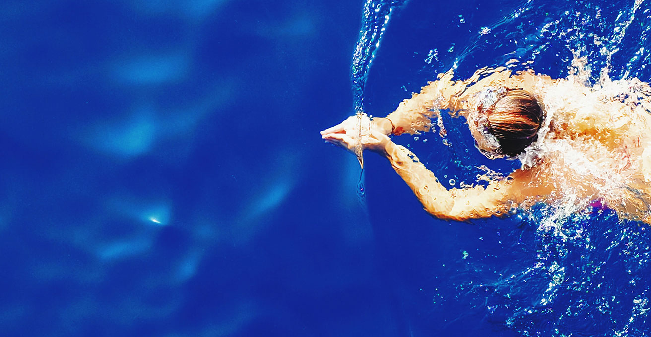 lerne-schwimmen-mit-dem-schwimmspezi-QF